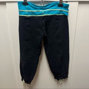⬇️$20 Lululemon capris‎ leggings size 6